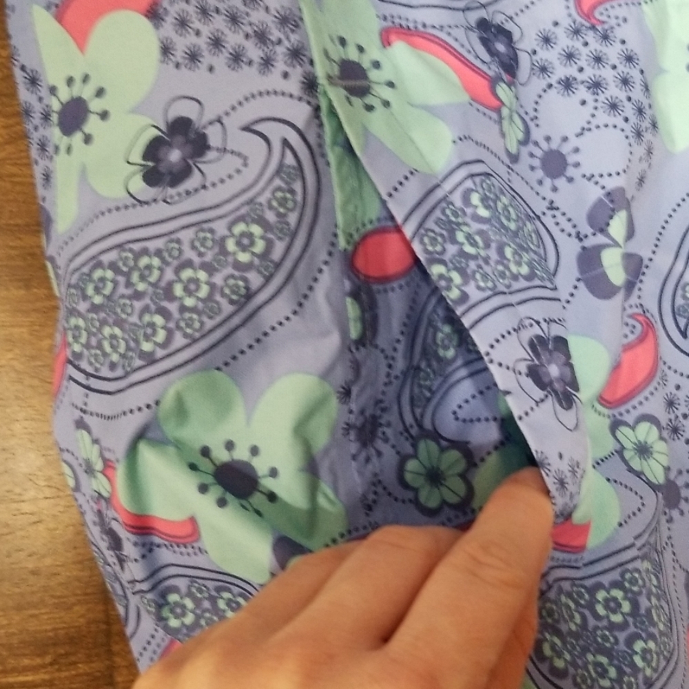 REI Girls Rain Coat - Picture 4 of 8